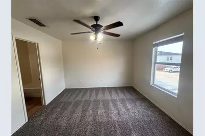 300 S Magnolia Street #D, Crowley, TX 76036 - Photo 11