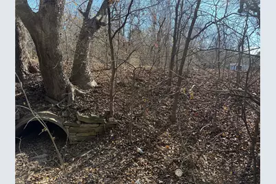 922 Pawnee Trail, Granbury, TX 76048 - Photo 5