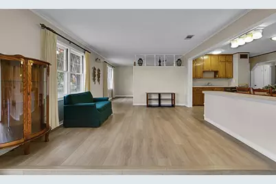 136 Bowie Street, McGregor, TX 76657 - Photo 7