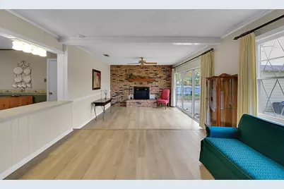 136 Bowie Street, McGregor, TX 76657 - Photo 5