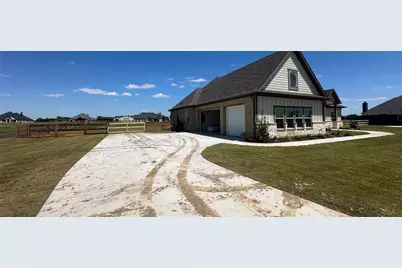 9424 Bluestem Lane, Dish, TX 76247 - Photo 3
