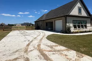 9424 Bluestem Ln, Dish, TX 76247 - Photo 3