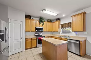 649 Nemitz St, Crowley, TX 76036 - Photo 15