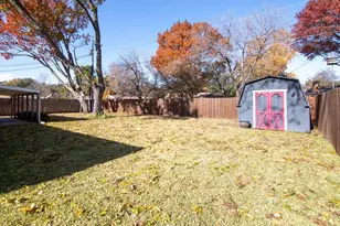 241 Hedgerow Ln, Lewisville, TX 75057 - Photo 29