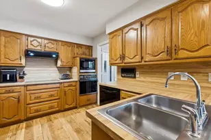 2218 Valley Mill, Carrollton, TX 75006 - Photo 13