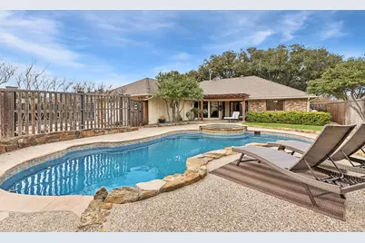 2218 Valley Mill, Carrollton, TX 75006 - Photo 7