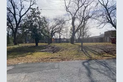 306 E 2nd Street, Bonham, TX 75418 - Photo 1