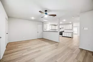 5601 Chimney Rock Dr, Arlington, TX 76017 - Photo 13