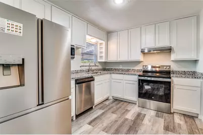 806 Highland Drive, Grand Prairie, TX 75051 - Photo 9