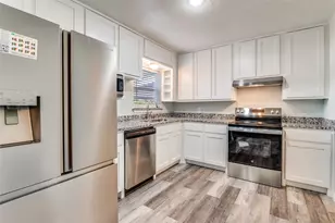 806 Highland Dr, Grand Prairie, TX 75051 - Photo 9