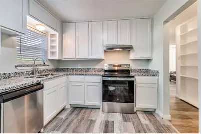 806 Highland Drive, Grand Prairie, TX 75051 - Photo 11