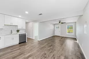 104 Clark St, Whitesboro, TX 76273 - Photo 5