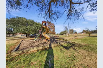 104 Clark Street, Whitesboro, TX 76273 - Photo 27