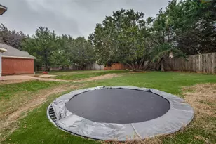 1215 Waterford Oaks Cir, Cedar Hill, TX 75104 - Photo 29