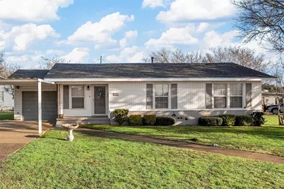 1307 W 5th Street, McGregor, TX 76657 - Photo 1