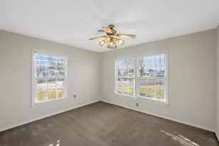 1307 W 5th St, McGregor, TX 76657 - Photo 9