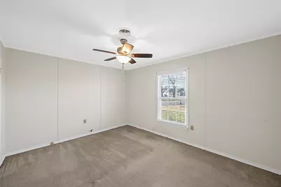 1307 W 5th Street, McGregor, TX 76657 - Photo 11