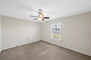 1307 W 5th St, McGregor, TX 76657 - Photo 11