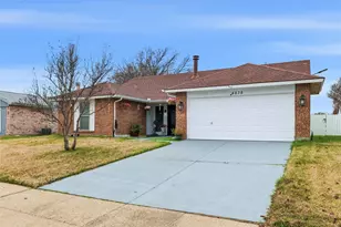 4838 Trailwood Dr, Grand Prairie, TX 75052 - Photo 15