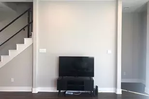 324 Feliks Gwozdz Pl, Fort Worth, TX 76104 - Photo 7