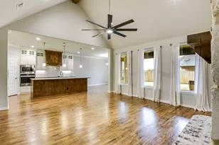 105 Steves Way, Waxahachie, TX 75165 - Photo 11