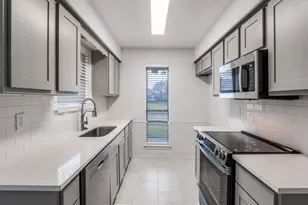 2035 Avignon Dr, Carrollton, TX 75007 - Photo 5