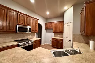 507 Shell Dr, Shady Shores, TX 76208 - Photo 11