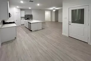 7013 English Elm Trl, McKinney, TX 75071 - Photo 5