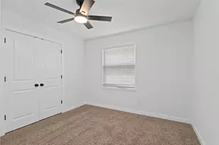 802 Greenbriar Dr, Garland, TX 75043 - Photo 13