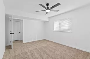 802 Greenbriar Dr, Garland, TX 75043 - Photo 17