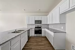 601 Thomas St, Bonham, TX 75418 - Photo 5