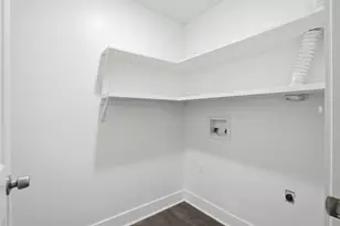 8949 Shorelark Dr, Dallas, TX 75217 - Photo 19