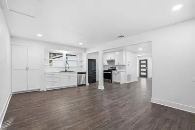 8949 Shorelark Drive, Dallas, TX 75217 - Photo 7