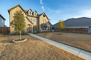 2129 Domingo Dr, Fort Worth, TX 76008 - Photo 3