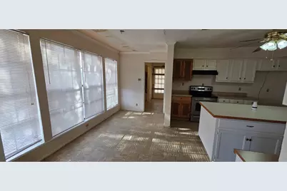 128 Estate West Road, Sherman, TX 75092 - Photo 9