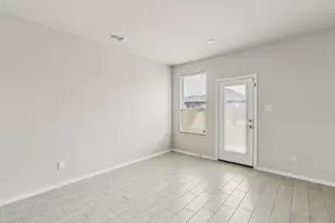 968 Ravenwood Ln, Van Alstyne, TX 75495 - Photo 7