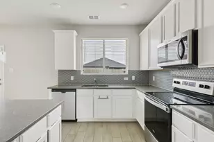 968 Ravenwood Ln, Van Alstyne, TX 75495 - Photo 11