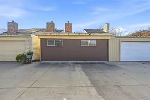 1682 Choteau Cir, Grapevine, TX 76051 - Photo 33