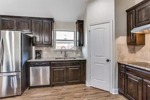 3017 Carlton Pkwy, Waxahachie, TX 75165 - Photo 17