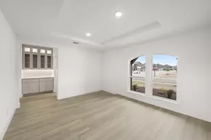 341 Loretta Ln, Burleson, TX 76028 - Photo 9