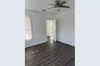 306 N Cleveland Avenue, Sherman, TX 75090 - Photo 11