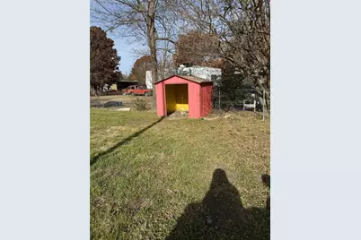 306 N Cleveland Avenue, Sherman, TX 75090 - Photo 15