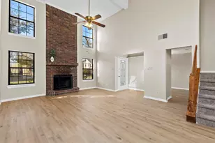 4224 Phoenix Dr, Carrollton, TX 75010 - Photo 3