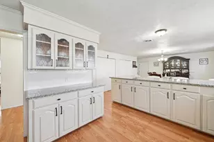 1215 Tarpley Ave, Dallas, TX 75211 - Photo 11