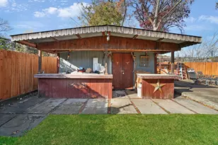 1215 Tarpley Ave, Dallas, TX 75211 - Photo 23
