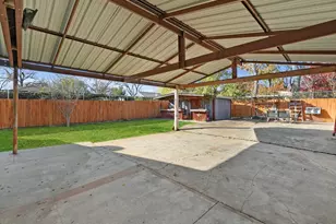 1215 Tarpley Ave, Dallas, TX 75211 - Photo 23