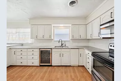 1215 Tarpley Avenue, Dallas, TX 75211 - Photo 9