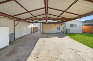 1215 Tarpley Ave, Dallas, TX 75211 - Photo 27