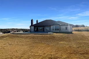 405 Oak Mdw Ln, Weatherford, TX 76085 - Photo 5