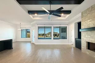 405 Oak Mdw Ln, Weatherford, TX 76085 - Photo 13